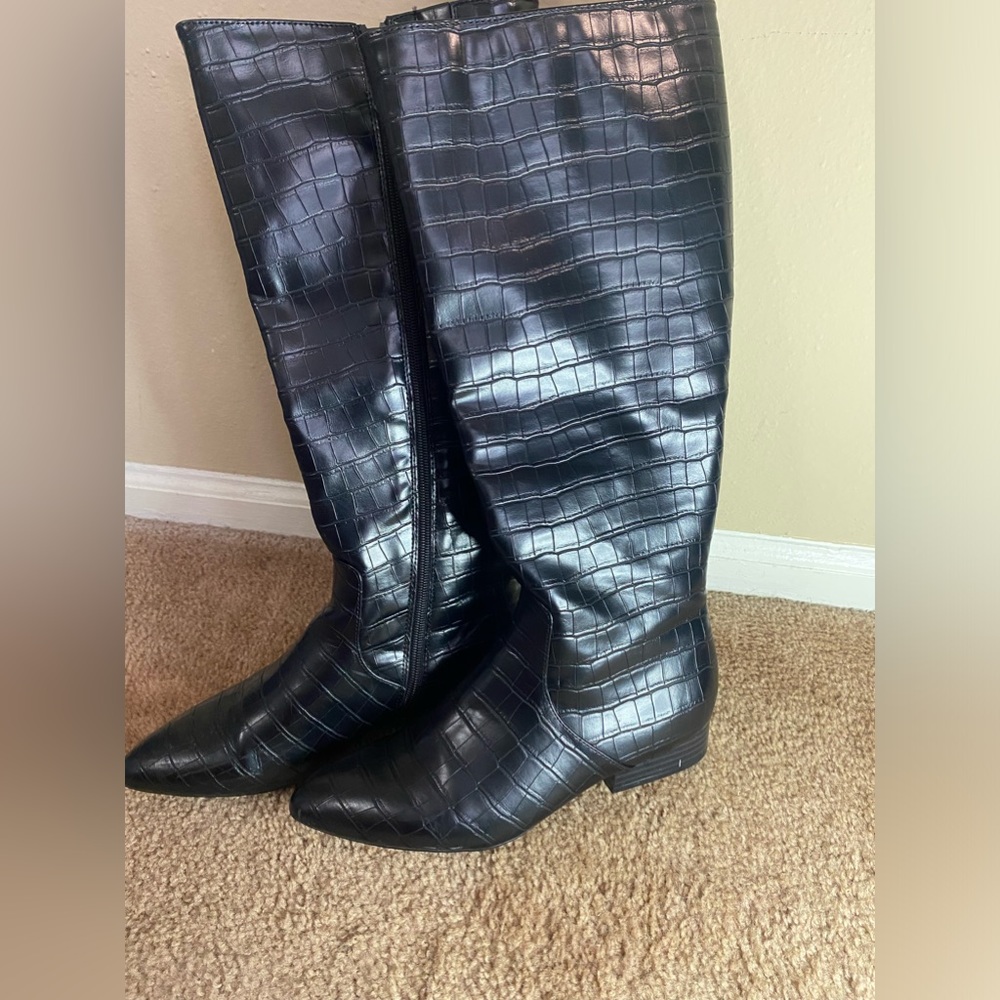 Black boots new direction brand size 7 1/2 worn twice